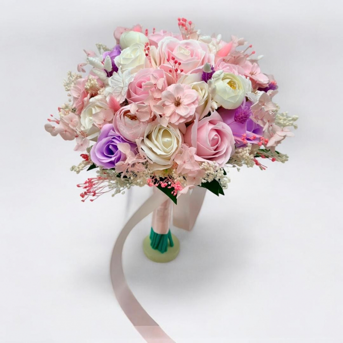 Buchet mediu personalizabil cu trandafiri, mini bujori, hortensie , flori de cires si floarea miresei (Alb, Roz) [3]