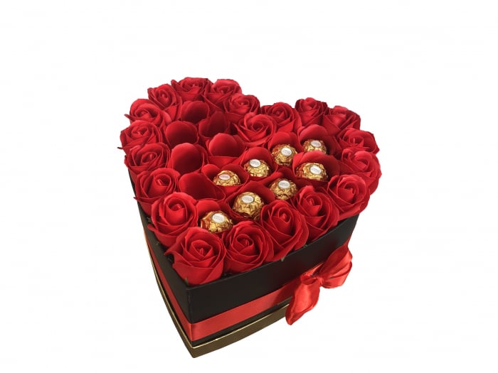 Aranjament Floral EVENTISSIMI - 14 praline Ferrero Rocher, cutie „inima”, Rosu/Negru [4]