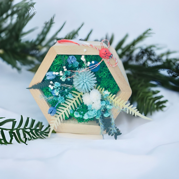 Aranjament floral hexagon cu licheni , plante uscate si plante criogenate (Albastru, verde) [3]