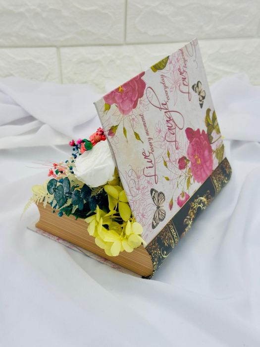 Aranjament floral personalizabil, Eventissimi, cutie cadou, carte, trandafirI criogenatI si plante uscate multicolor [4]