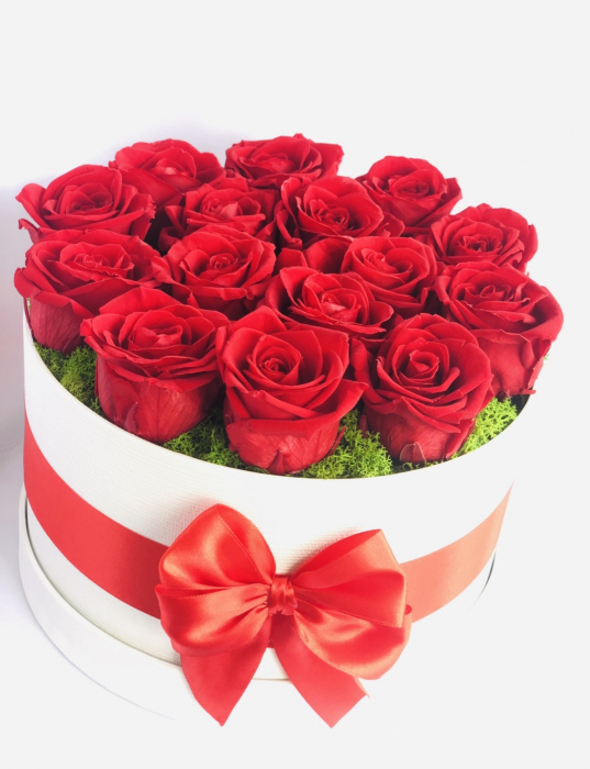Aranjament floral personalizabil in cutie cadou, Eventissimi, Trandafiri Naturali Criogenati, Licheni naturali stabilizati, Rosu/Alb [5]