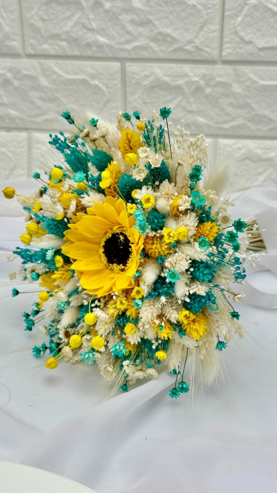 Buchet cu floarea soarelui , personalizabil, ideal pentru  nuntă traditionala  sau cadou [2]