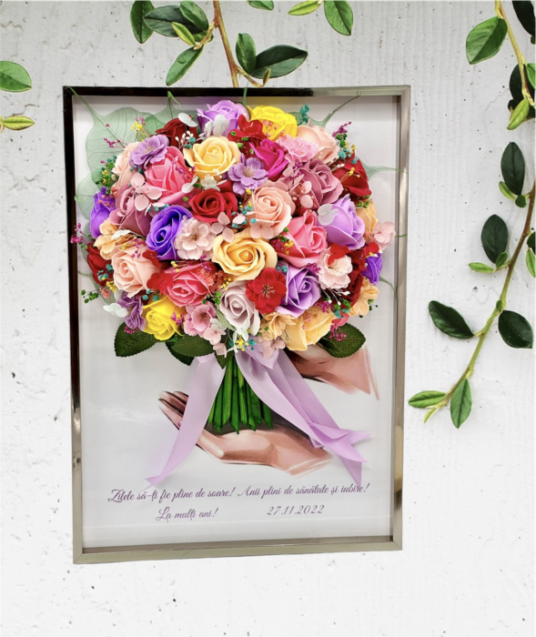 Buchet in rama personalizabil cu trandafiri si flori de cires 30 cm x 42 cm (multicolor) [2]