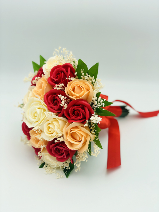 Buchet mediu personalizabil cu trandafiri si floarea miresei (Multicolor) [4]
