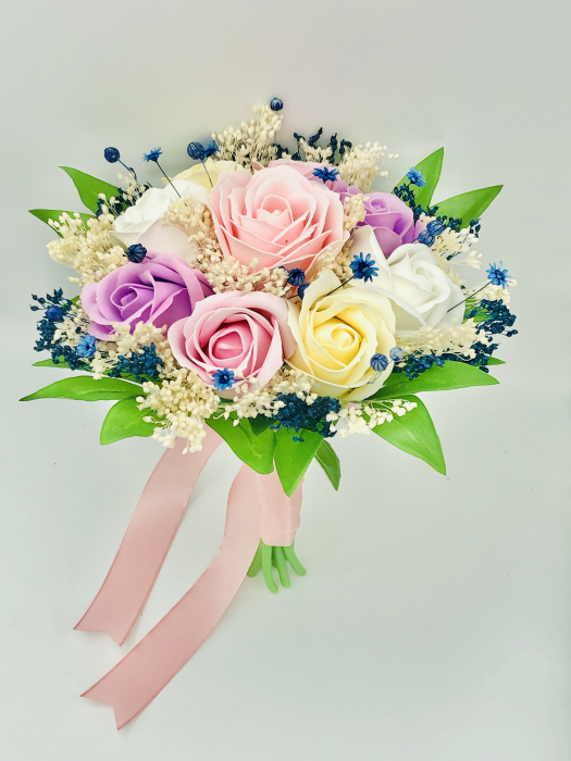 Buchet mic personalizabil cu trandafiri si floarea miresei (Roz, Multicolor) [3]