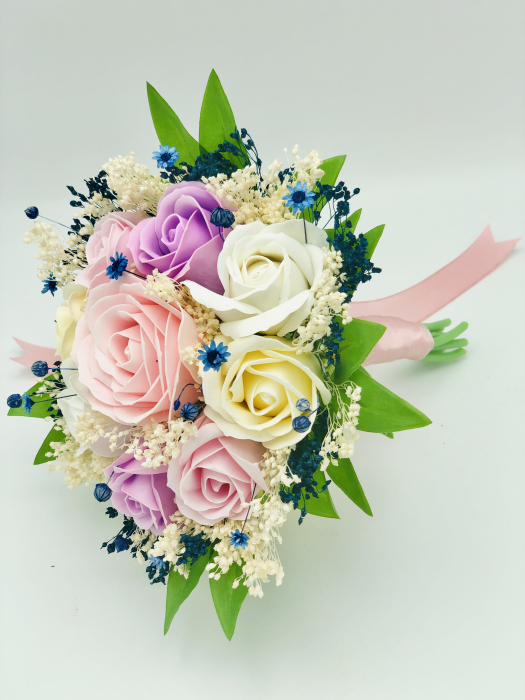 Buchet mic personalizabil cu trandafiri si floarea miresei (Roz, Multicolor) [2]