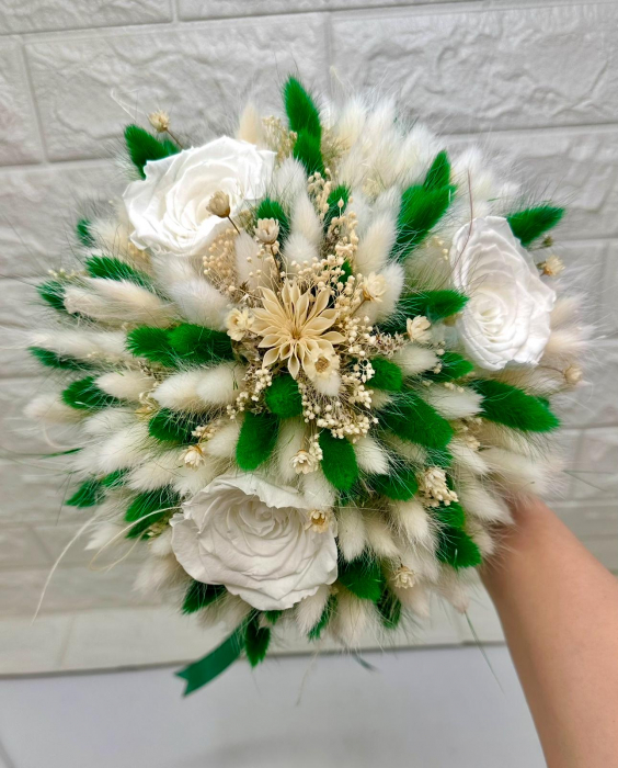 Buchet nasa sau mireasa, elegant cu trandafiri criogenați și plante naturale uscate - Culori vibrante, durabilitate excepțională [2]
