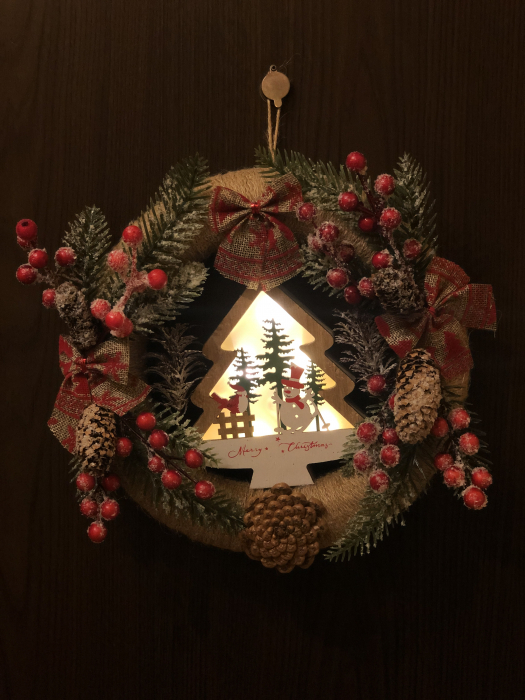 Coronita Craciun Eventissimi, 25 cm, cu casuta din lemn iluminata LED [2]