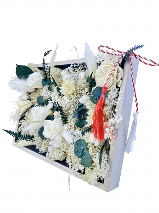 Aranjament floral cu licheni, plante si flori criogenate in rama (Alb / Verde) [2]