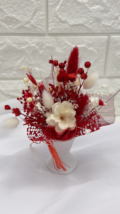 Marturie / Martisor tip magnet de frigider cu floare de cires si plante naturale uscate - Rosu / Alb [3]
