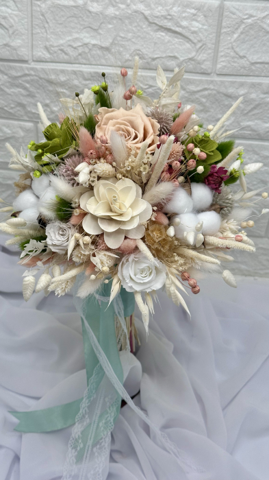 Set buchet, lumanari cu trandafiri criogenati si plante naturale criogenate, lumanari tip fagure Peach Fuzz / Multicolor [2]