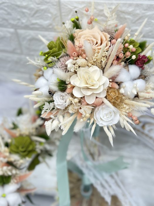 Set buchet, lumanari cu trandafiri criogenati si plante naturale criogenate, lumanari tip fagure Peach Fuzz / Multicolor [4]