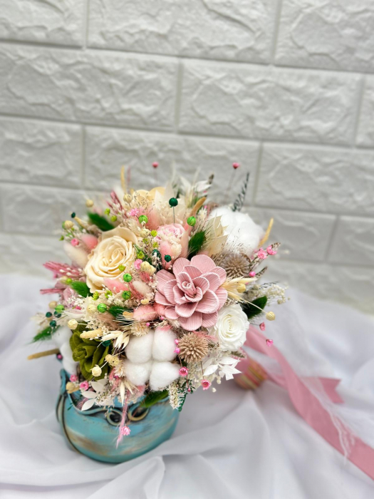Set buchet, lumanari cu trandafiri criogenati si plante naturale uscate, lumanari tip fagure Peach Fuzz / Multicolor [4]