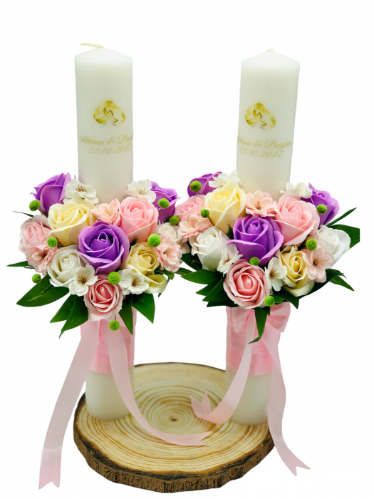 Set nunta, 2 lumanari personalizabile cu nume si data decorate cu flori din foita de sapun, 40 cm (Multicolor) [2]