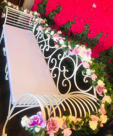 Bancute cu flori - Inchiriere Băncuță Decorativă cu Flori  - Inchiriere