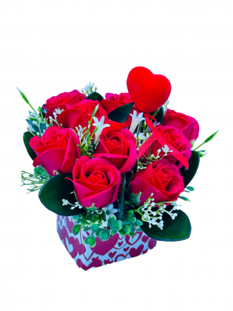 Sf. Valentin - Aranjament cu trandafiri in cutie inima (Rosu)