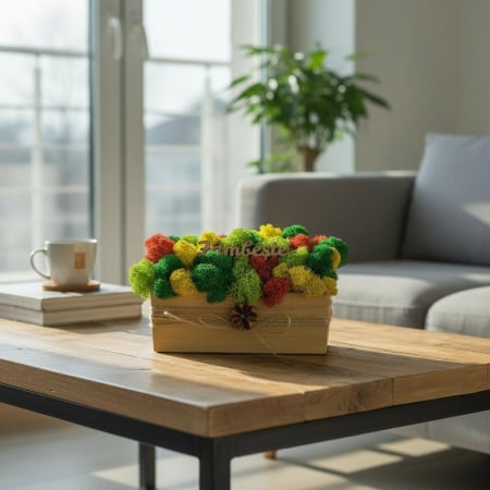 Aranjament decorativ cu licheni si mesaj motivational, tip jardiniera , personalizabil cromatic, in cutie de lemn ,cu licheni stabilizati [1]