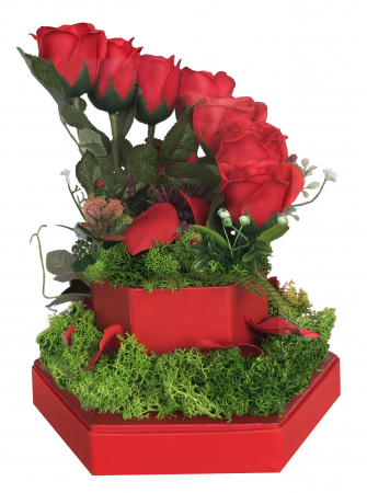 Aranjament Eventissimi - 7 Trandafiri pe Licheni Stabilizati [1]