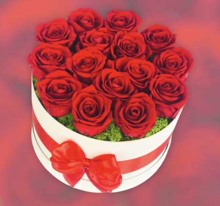 Aranjament floral personalizabil in cutie cadou, Eventissimi, Trandafiri Naturali Criogenati, Licheni naturali stabilizati, Rosu/Alb [1]