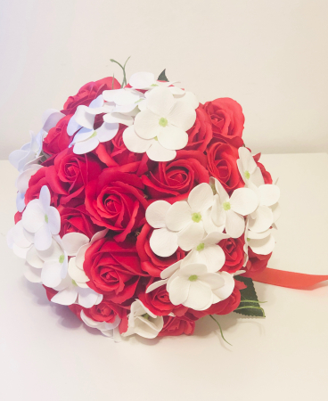 Buchet de Flori Eventissimi - 29 Trandafiri si 4 hortensii, Rosu/Alb [2]
