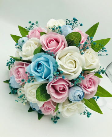 Buchet mediu personalizabil cu trandafiri, mini bujori si floarea miresei (Bleu, Multicolor) [4]