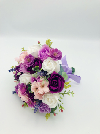 Buchet mediu personalizabil cu trandafiri, orhidee, hortensie si verdeata (Violet, Alb, Roz) [1]