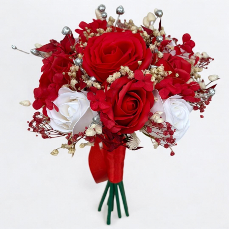 Magazin - Buchet de flori mic,  rosu, pentru nasa, mireasa sau cadou personalizabil ,cu trandafiri, hortensie si plante stabilizate