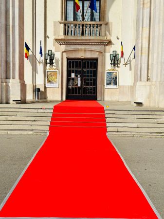 Inchiriere Covor Rosu pentru Evenimente Private si Corporate (5-20m) [1]