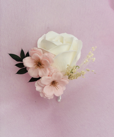 Floare de piept personalizabila, Cocarda, Eventissimi, Trandafir Alb si 2 Flori de cires Roz [2]