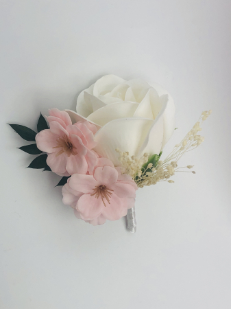 Floare de piept personalizabila, Cocarda, Eventissimi, Trandafir Alb si 2 Flori de cires Roz [3]