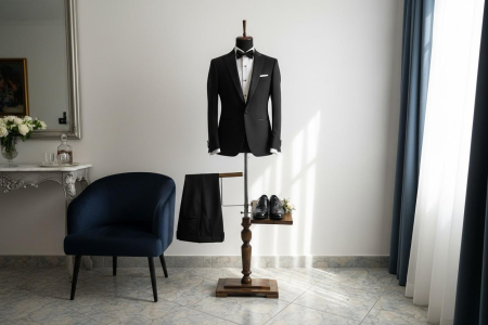 Închiriere bust Manechin pentru mire – Eleganță și utilitate în ziua nunții [1]