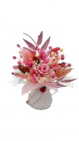 Marturii - Marturie / Martisor tip magnet de frigider cu trandafir criogenat si plante naturale uscate - Roz / Alb