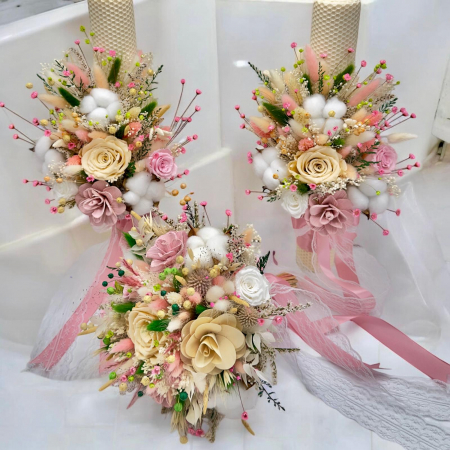 Lumanari cununie - Set buchet, lumanari cu trandafiri criogenati si plante naturale uscate, lumanari tip fagure Peach Fuzz / Multicolor