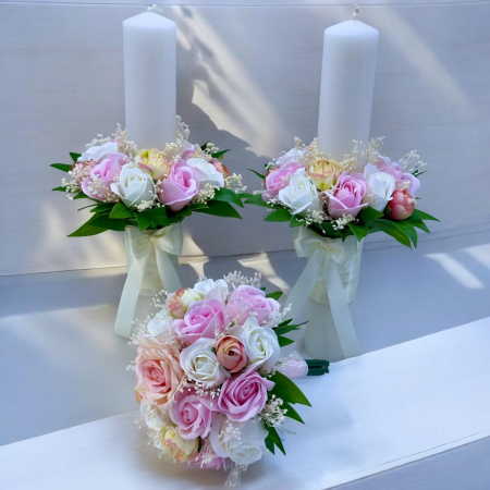 Set buchet si lumanari cu trandafiri din foita parfumata de sapun si floarea miresei naturale uscata - Alb / Roz [1]