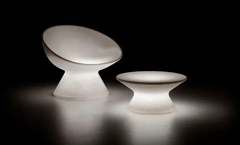 SFATURI: Decor luminos pentru plaja si terase
