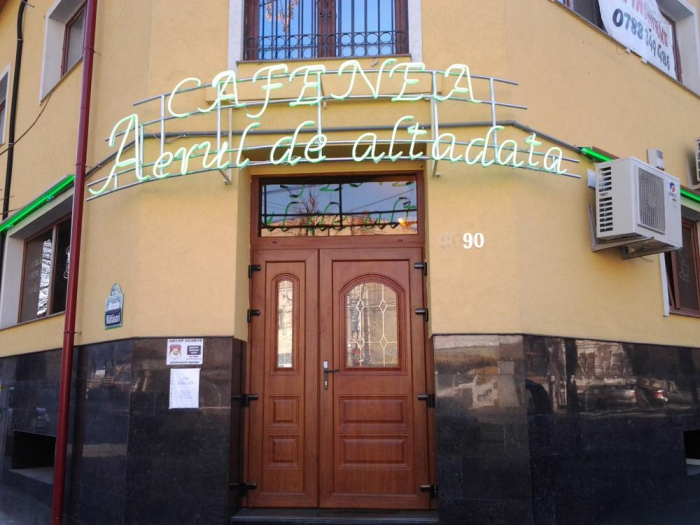 Aerul de Altadata - Bucuresti (2011) [9]