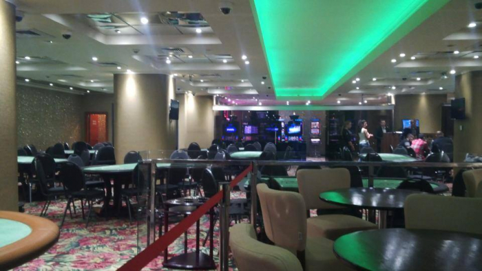 All-in Poker Club -  Bdul Magheru, Bucuresti (2013) [4]