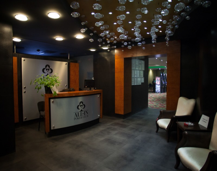 All-in Poker Club -  Bdul Magheru, Bucuresti (2013) [13]