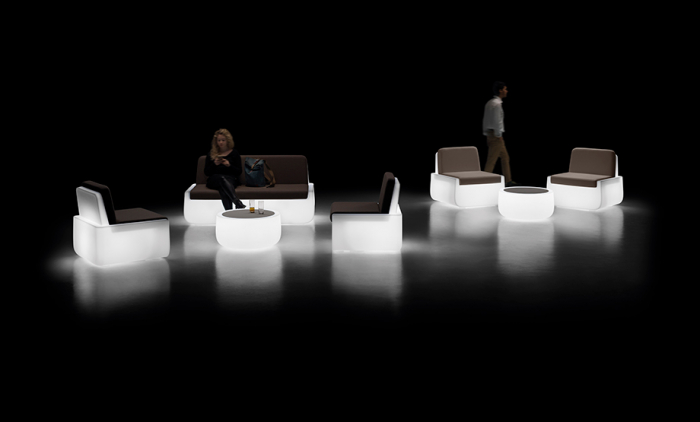 Canapele luminoase din plastic pentru exterior BOLD SOFA [3]