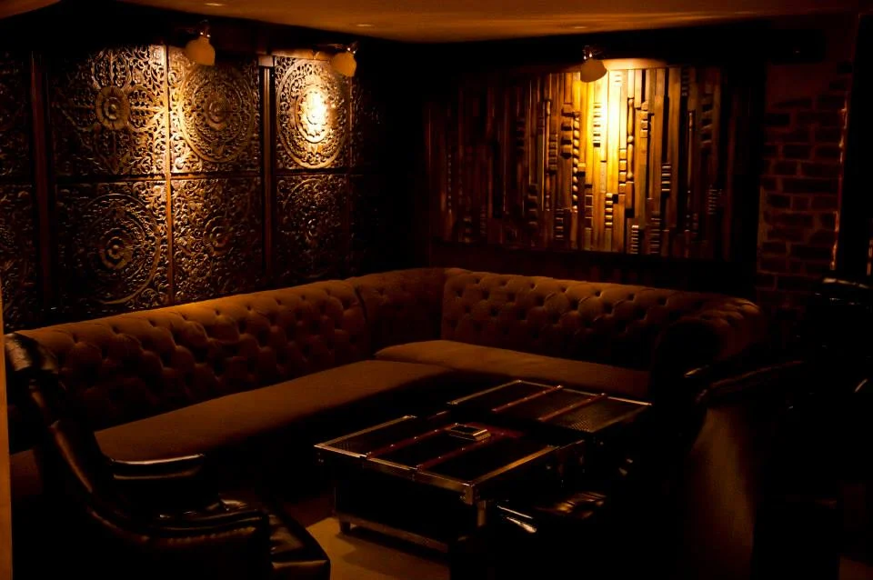 Canapea cu nasturi (chesterfield) pentru restaurant sau club EVO_954 [12]
