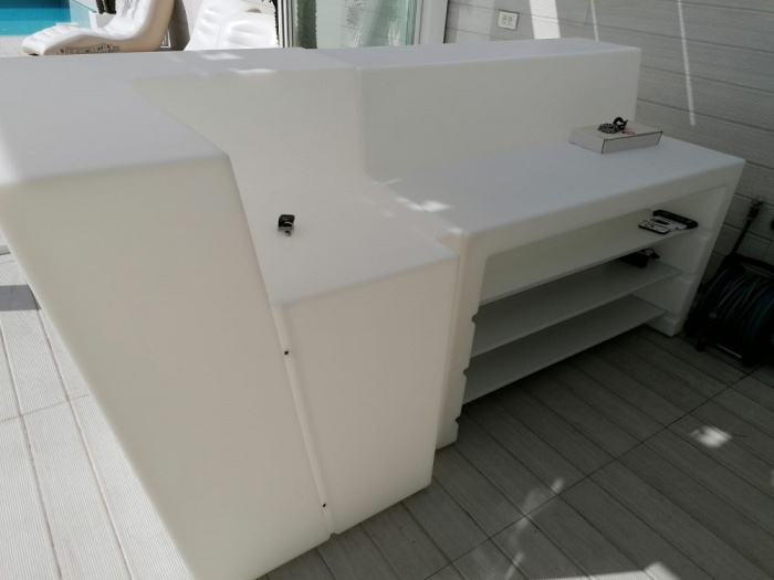 Colt bar modular luminos pentru exterior din polietilena OBLIQUE CORNER [10]