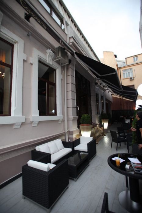 Cosmopolitan Downtown Cafe Lounge Restaurant - Bd Dacia, Bucuresti (2010) [3]
