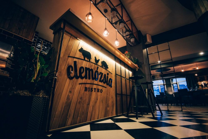 Elemozsia Bistro & Pension - Odorheiu Secuiesc, HR (2017) [11]