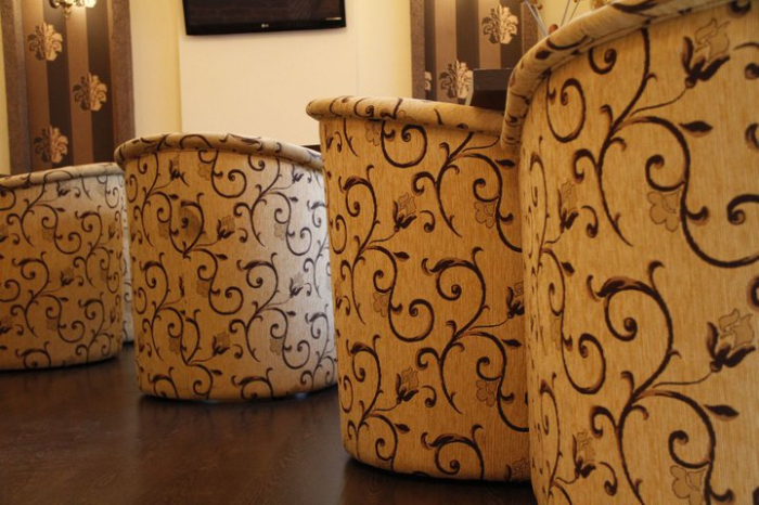 High Class Cafe - Decebal, Bucuresti (2010) [2]