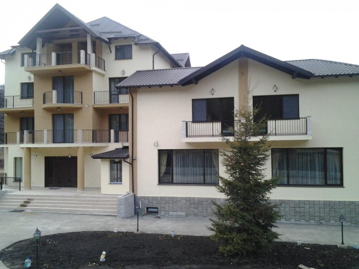 Hotel Stejarii - Dumbrava Noua, BV (2011) [8]