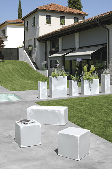 Jardiniera de terasa multicolora din plastic - KUBE TOWER [9]