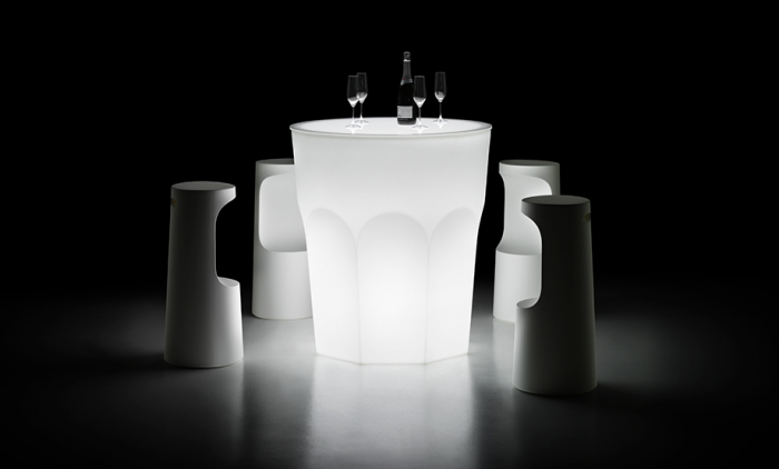 Masa inalta de bar luminoasa din polietilena pentru exterior CUBALIBRE [2]