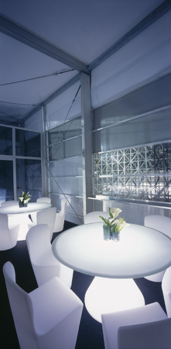 Masa de dining luminoasa pentru restaurant realizata din plastic - ED [3]