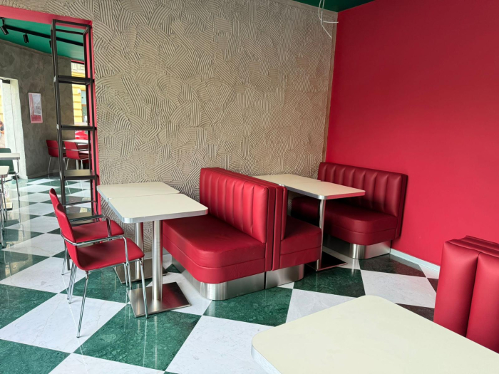 Amenajare restaurant in stil american diner Route 31 - Bucuresti, Romania [9]