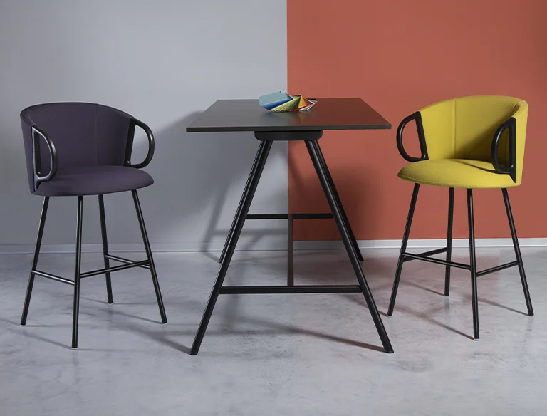 Scaun de bar tapitat in stil neo art deco - CUCARACHA SLIM STOOL [2]
